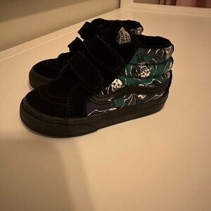 Vans Toddler Shoes size 6 skull bat